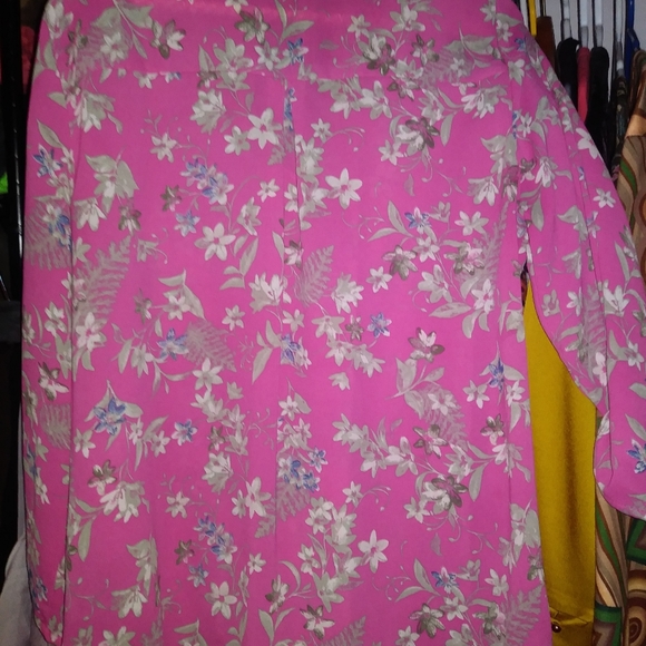 3/$20 Lily Morgan blouse large - Picture 2 of 5